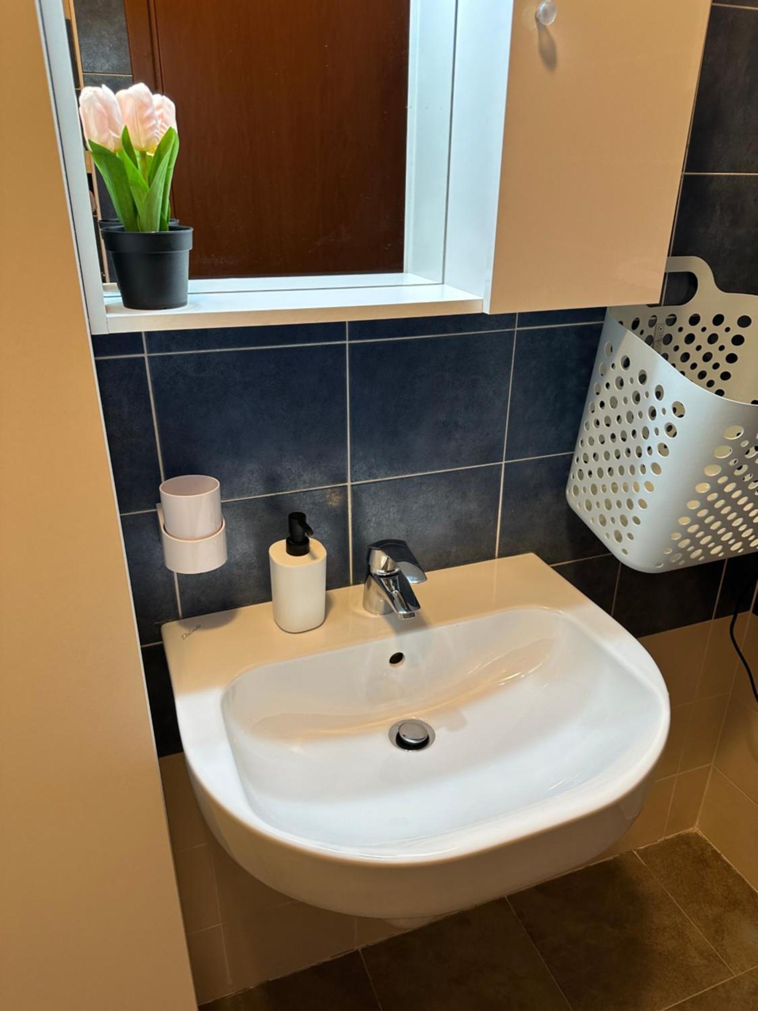 Il Gabbiano Savona "Luxury House" - Wifi, Parking, Shopping Center Apartment Bagian luar foto