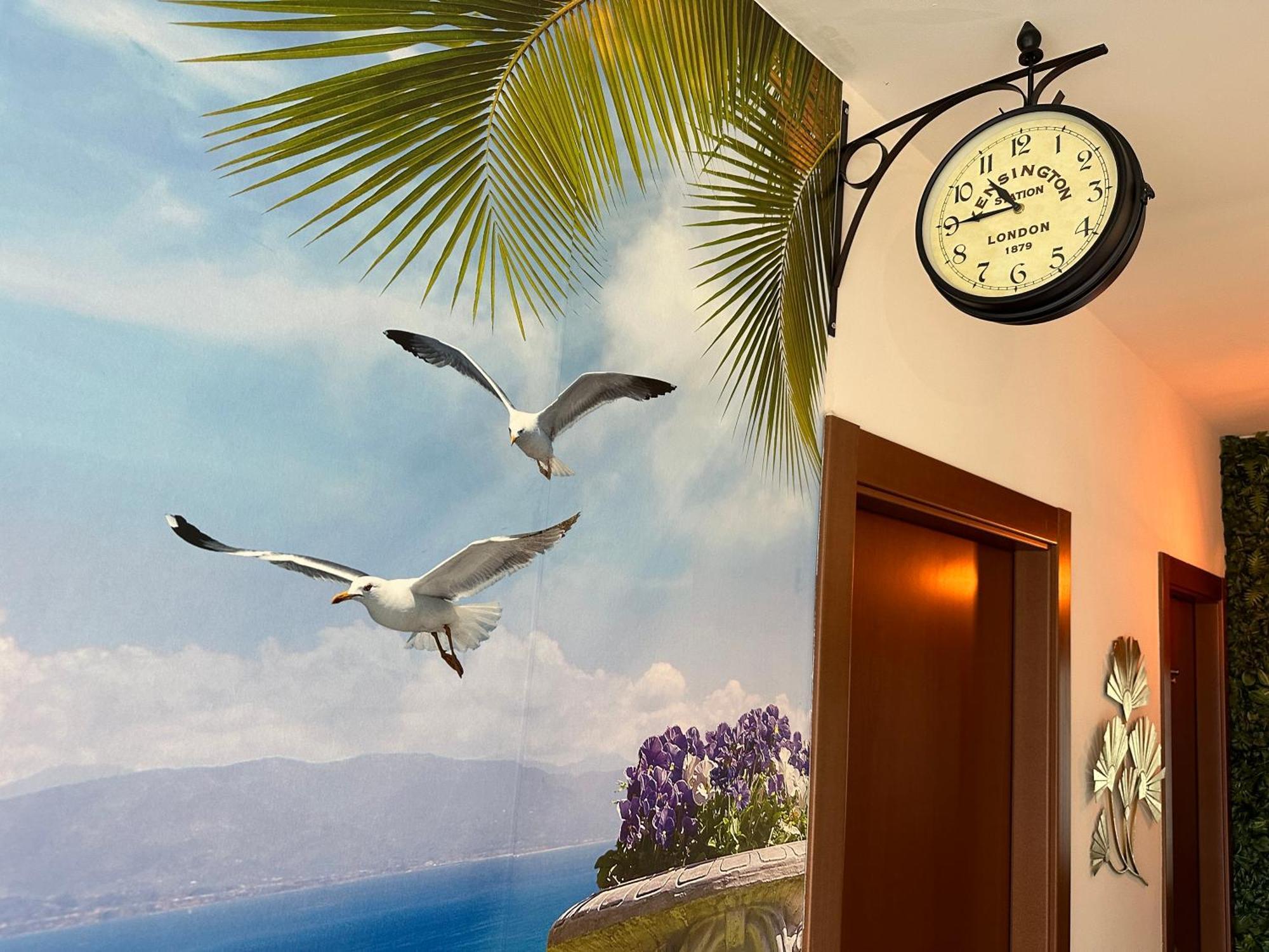 Il Gabbiano Savona "Luxury House" - Wifi, Parking, Shopping Center Apartment Bagian luar foto