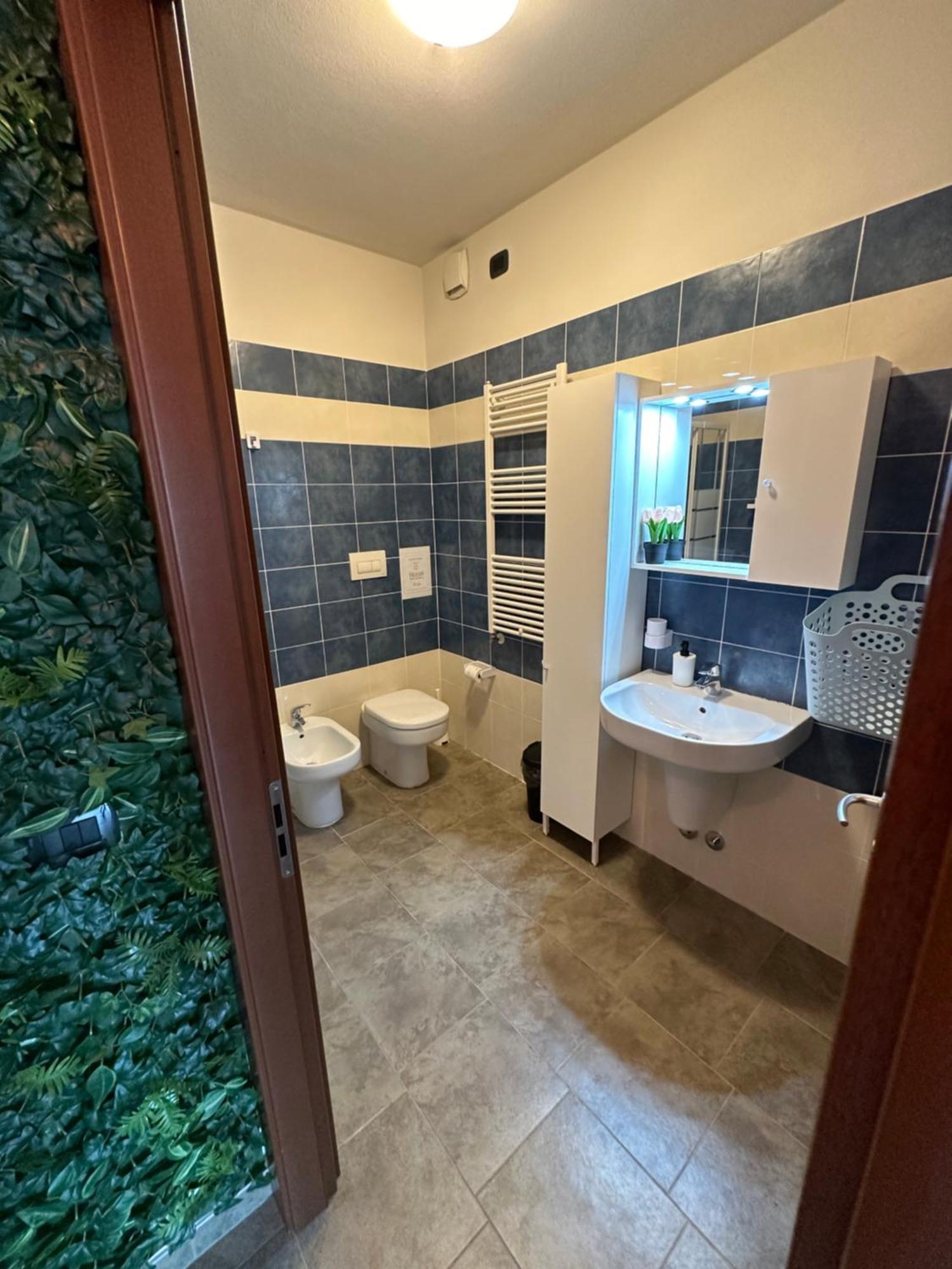 Il Gabbiano Savona "Luxury House" - Wifi, Parking, Shopping Center Apartment Bagian luar foto